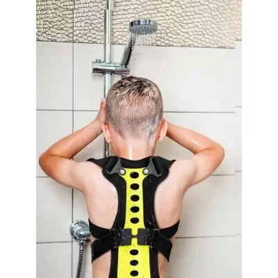 dziecieca-orteza-tulowia-prostujaca-plecy-ampes01 (2).webp